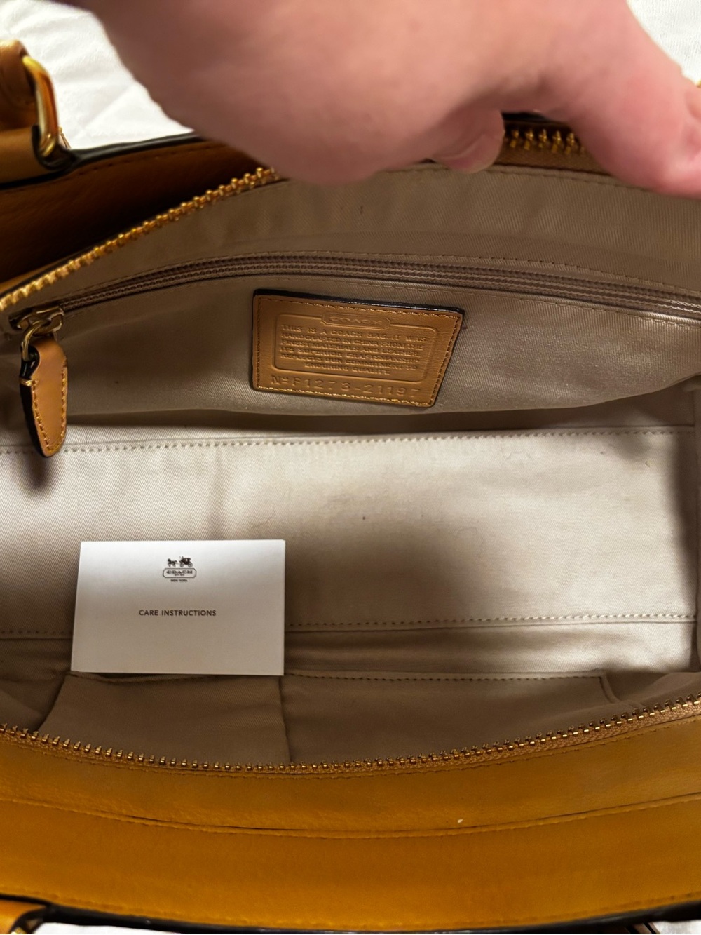 Coach Archive 2012 Taylor Satchel with Double Kisslocks - Picture 7 of 8